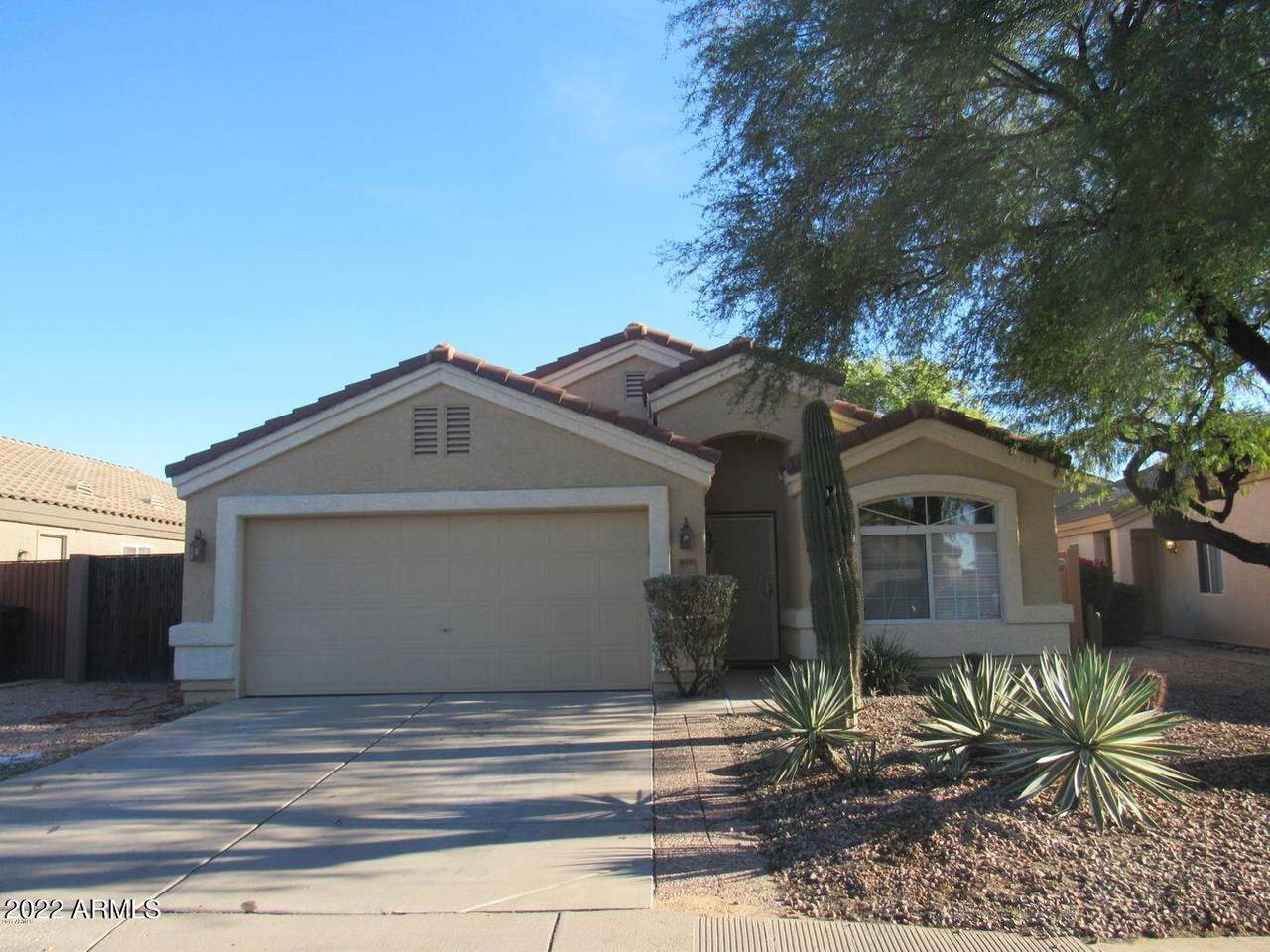 10335 Emelita Avenue - Photo 1