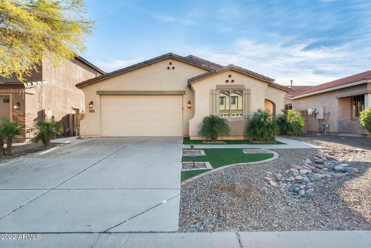 1083 Saddleback Place - Photo 1