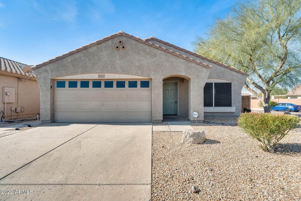 7104 31ST Drive - Photo 1