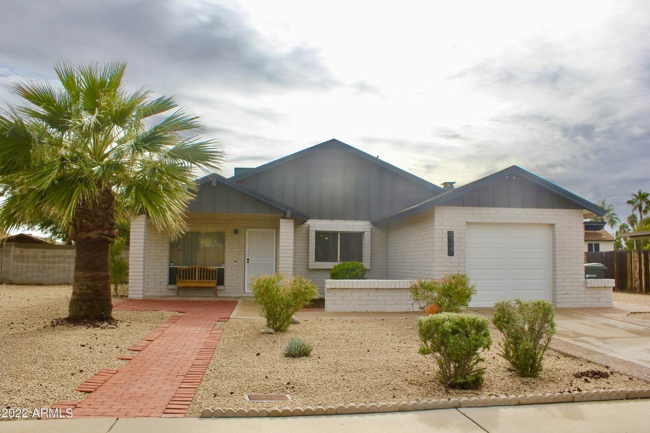 4737 Wescott Drive - Photo 1