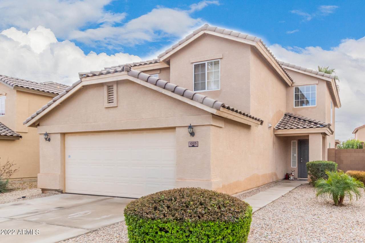 1323 Stirrup Lane - Photo 1
