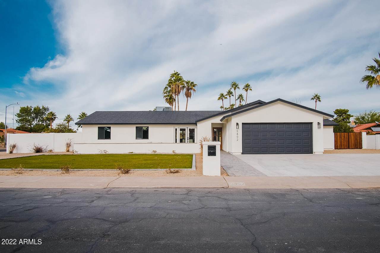 5802 Voltaire Avenue - Photo 1