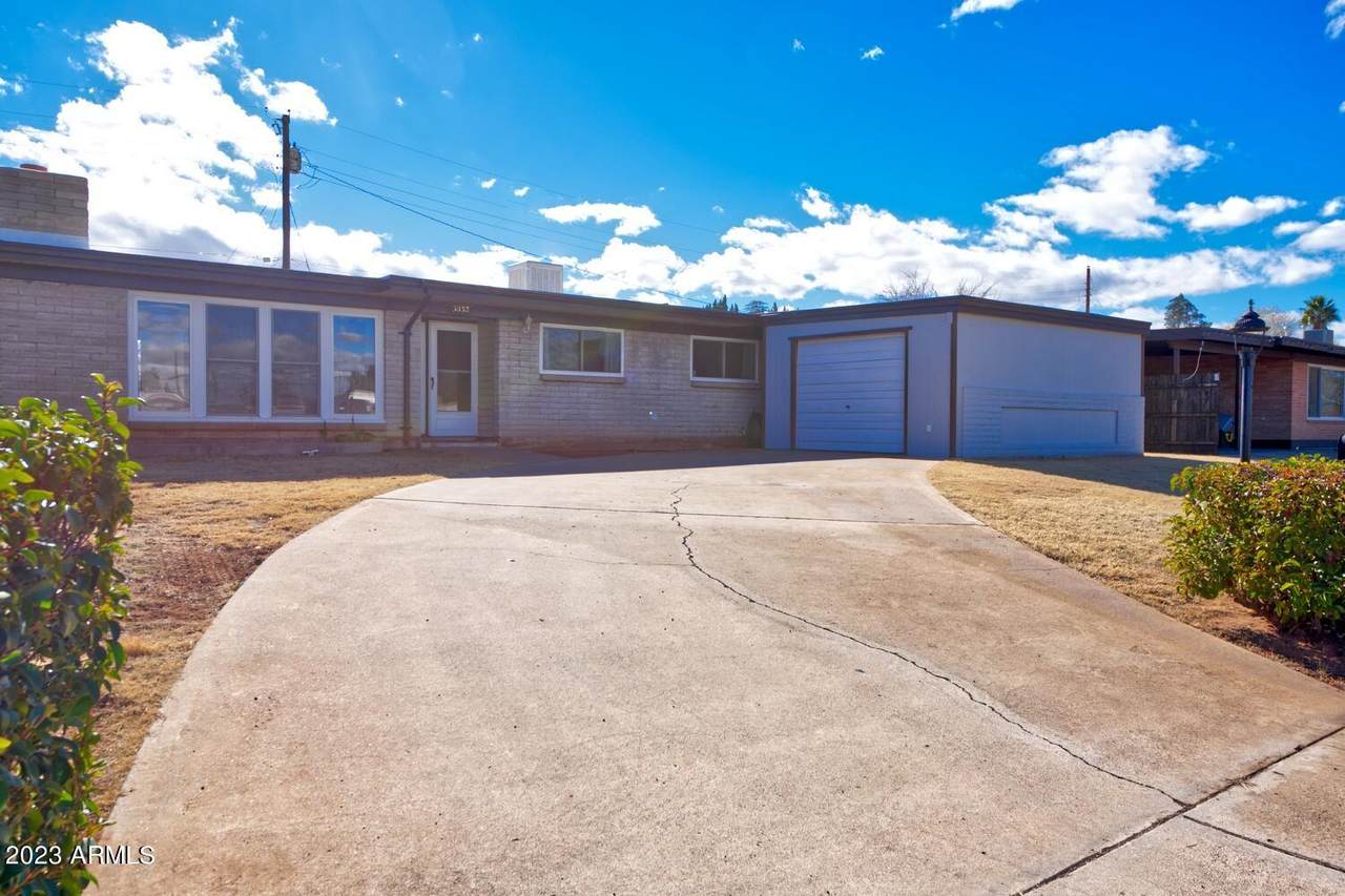 3032 Mockingbird Drive - Photo 1
