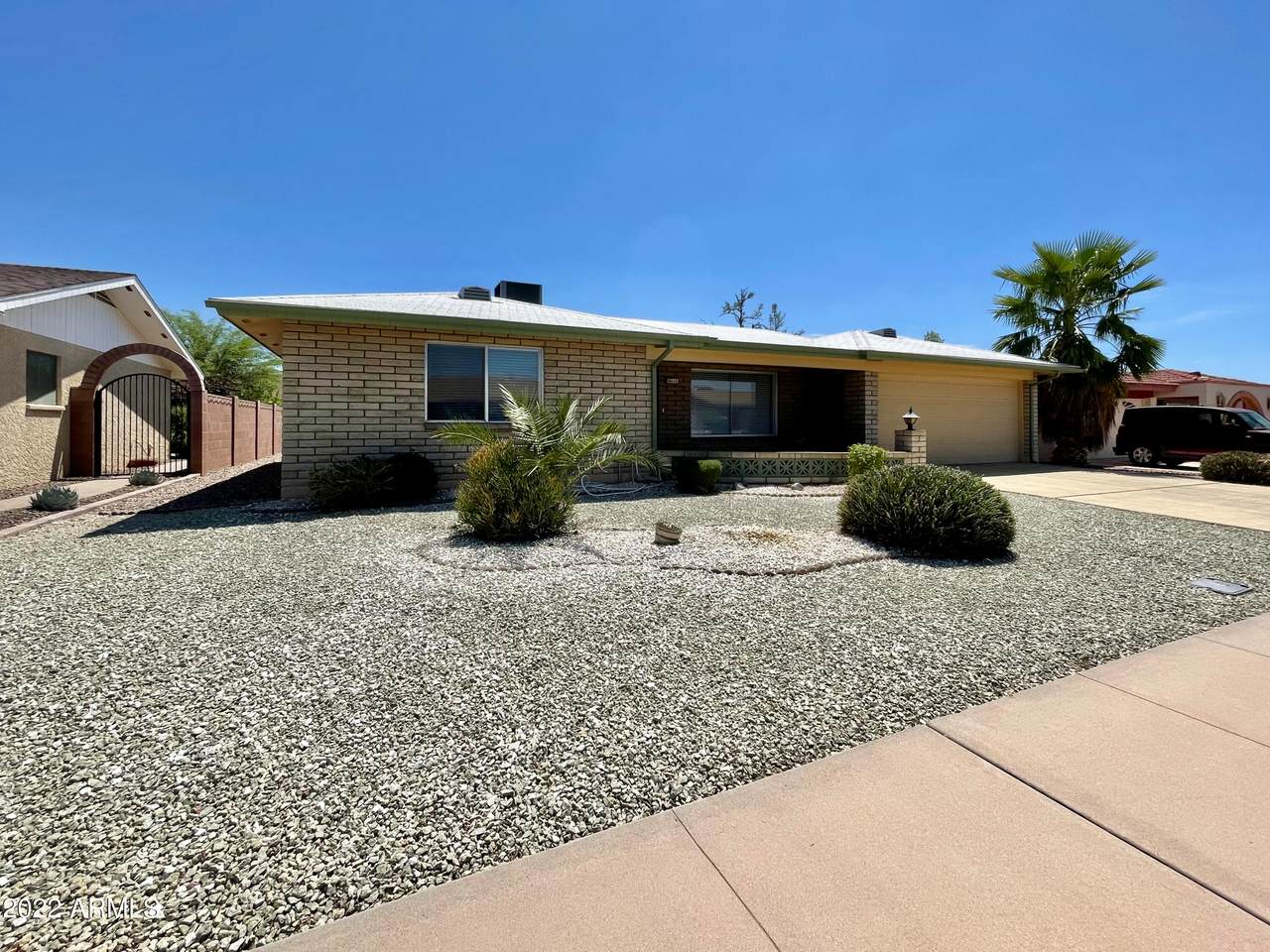 4625 Emelita Avenue - Photo 1