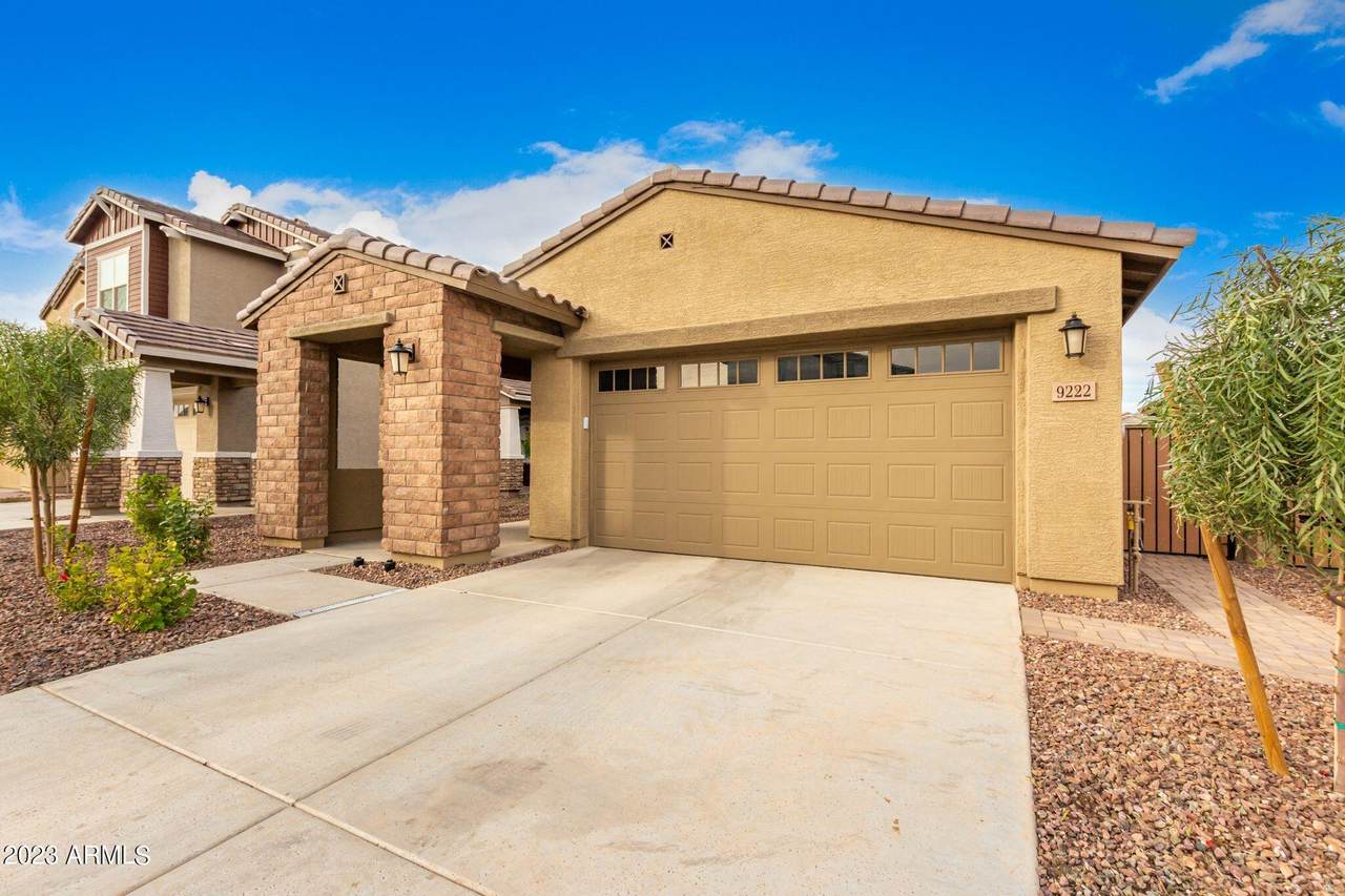 9222 Roma Avenue - Photo 1