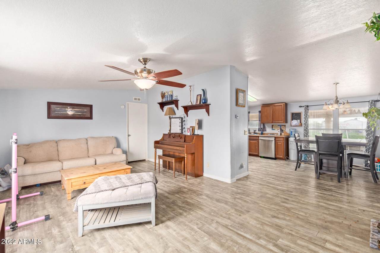 30831 Lynwood Street - Photo 1