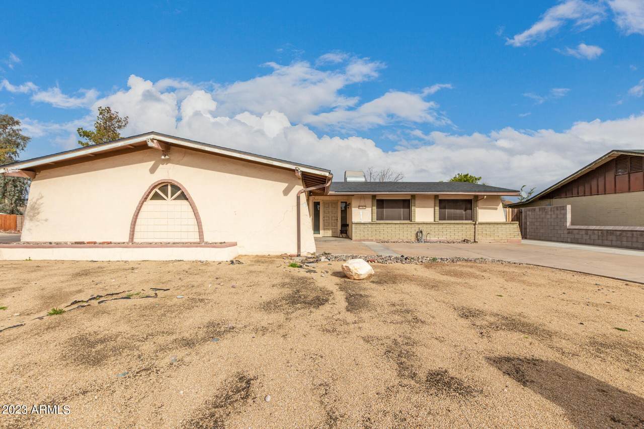 4654 Poinsettia Drive - Photo 1