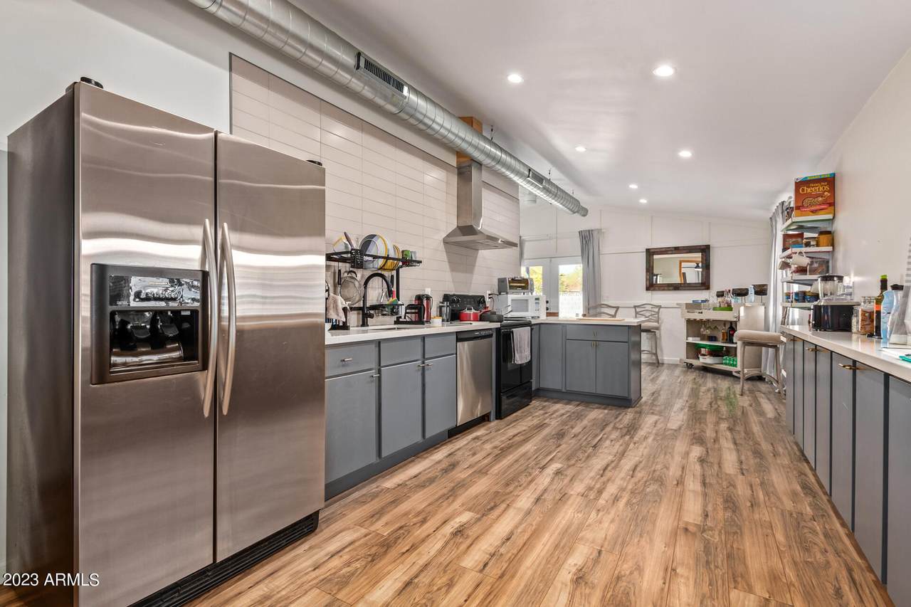 1406 Hoover Avenue - Photo 1