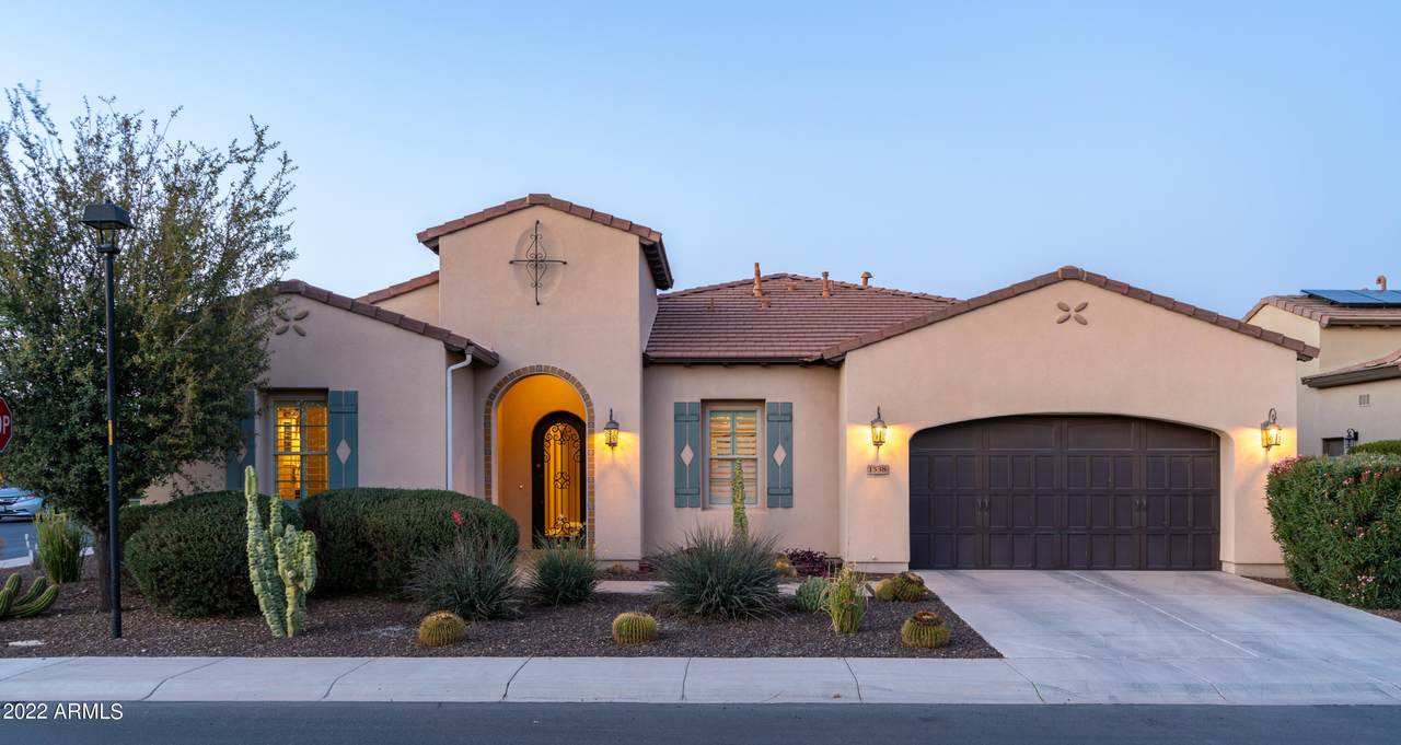 1538 Hesperus Way - Photo 1