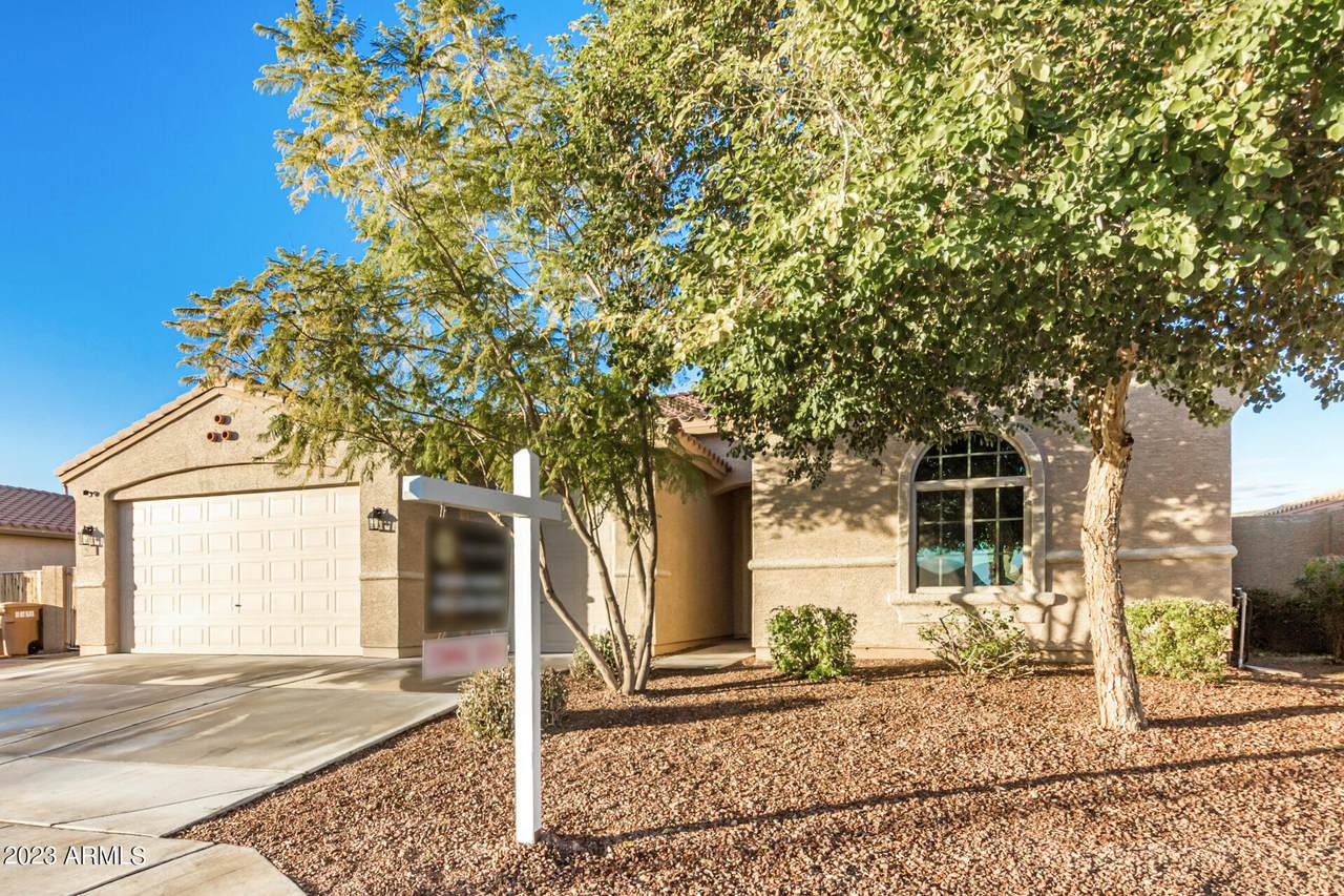 10010 Villa Hermosa - Photo 1