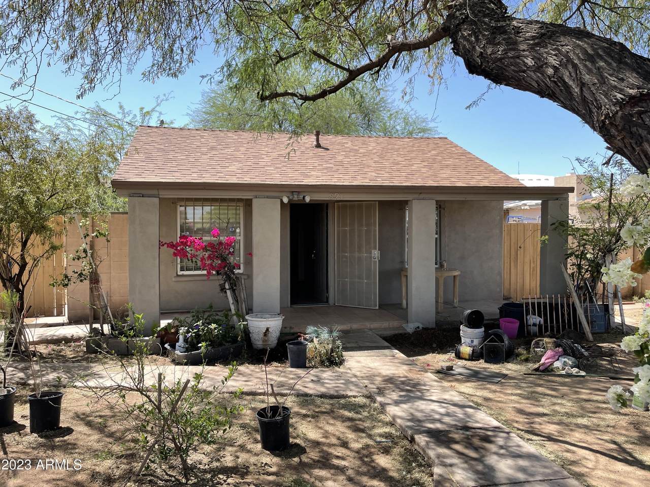 821 Roeser Road - Photo 1