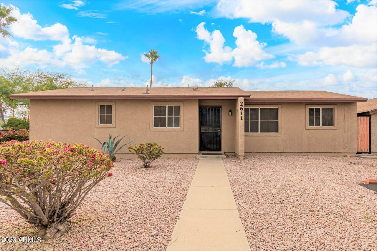2611 Lemon Street - Photo 1