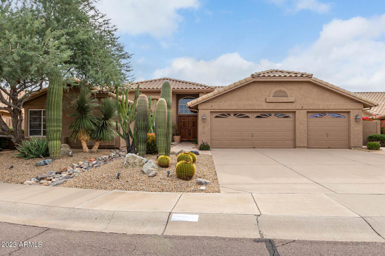9477 Rosemonte Drive - Photo 1