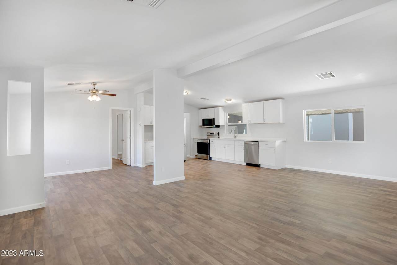 320 Mckellips Road - Photo 1