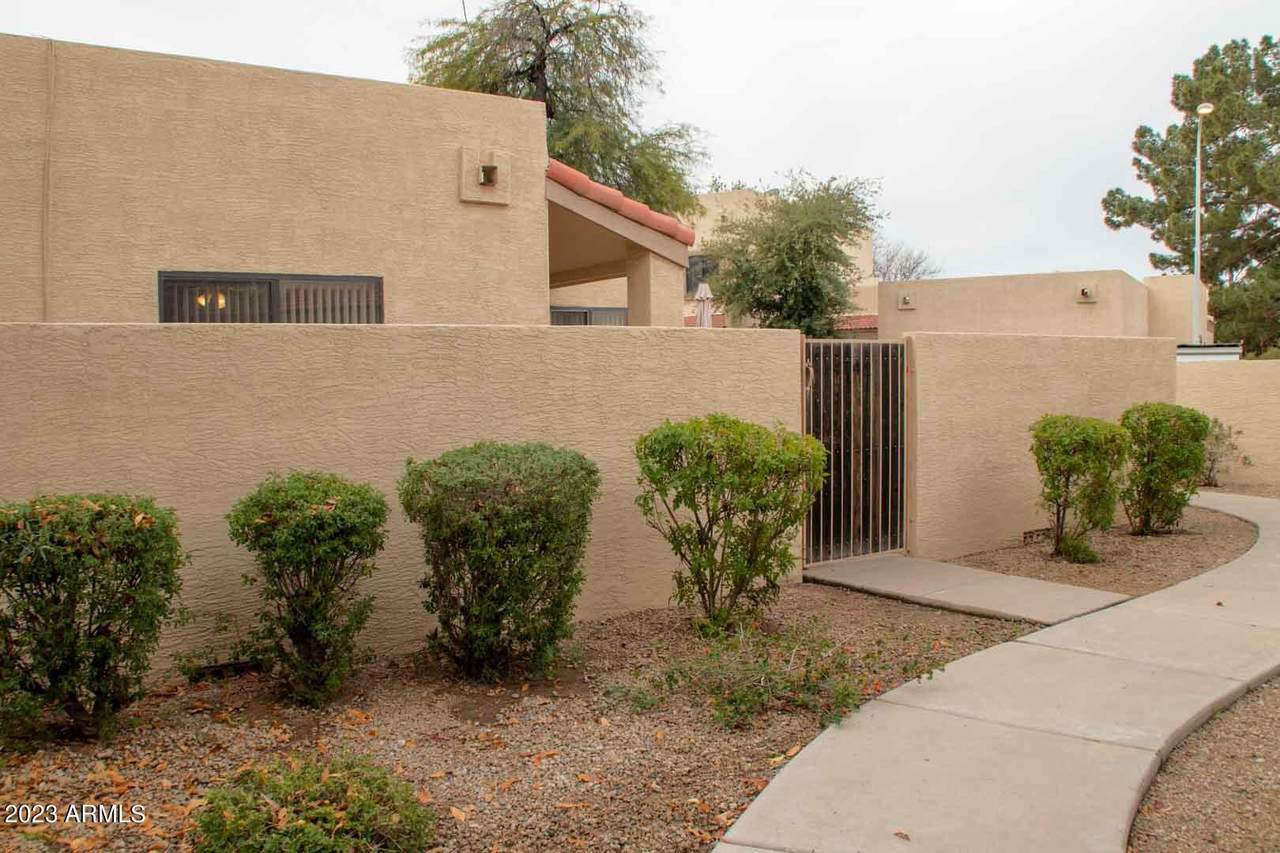 4742 Townley Avenue - Photo 1