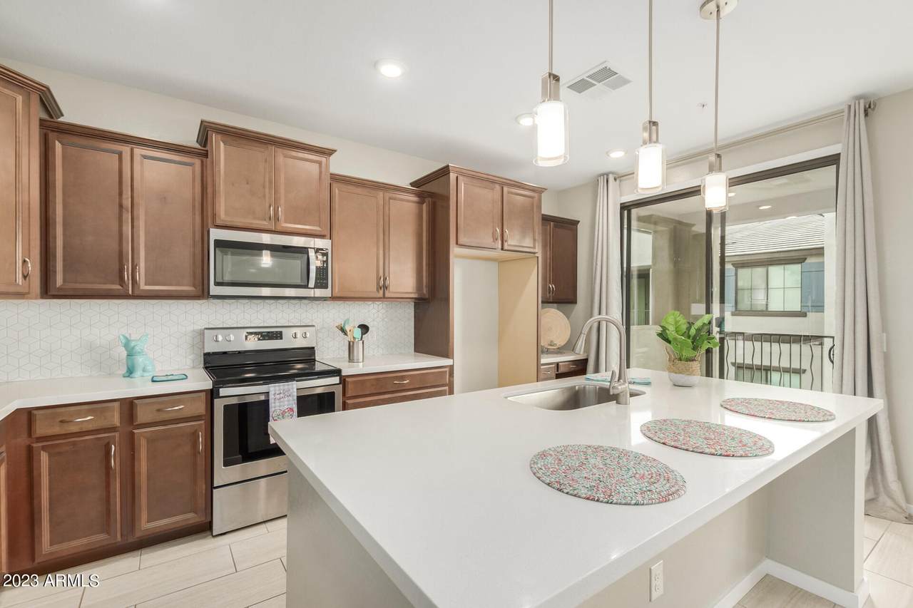 3900 Baseline Road - Photo 1
