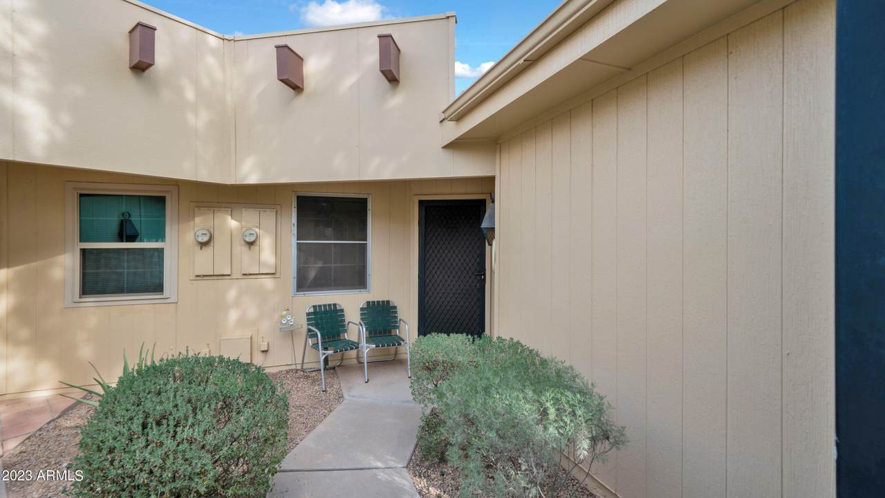 10450 Palmeras Drive - Photo 1