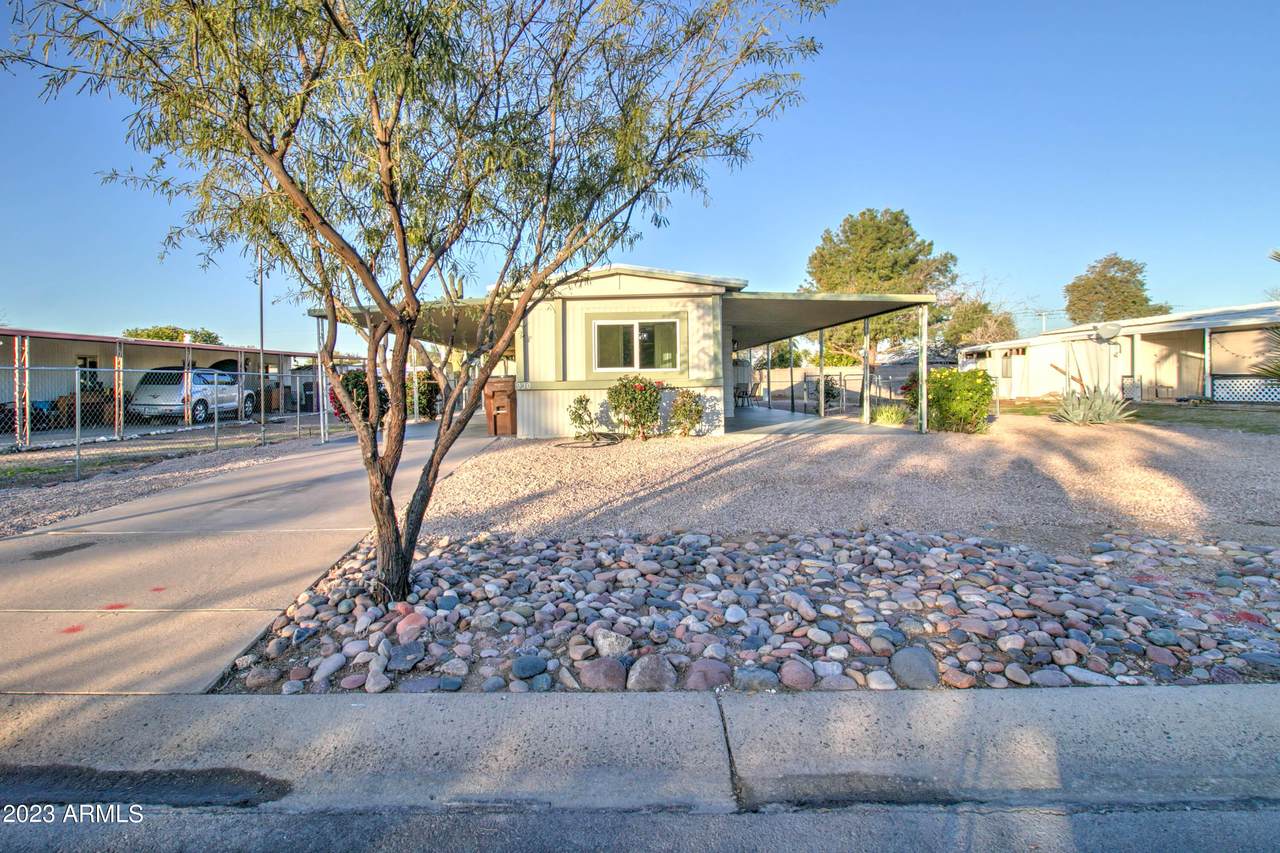 930 Esperanza Avenue - Photo 1