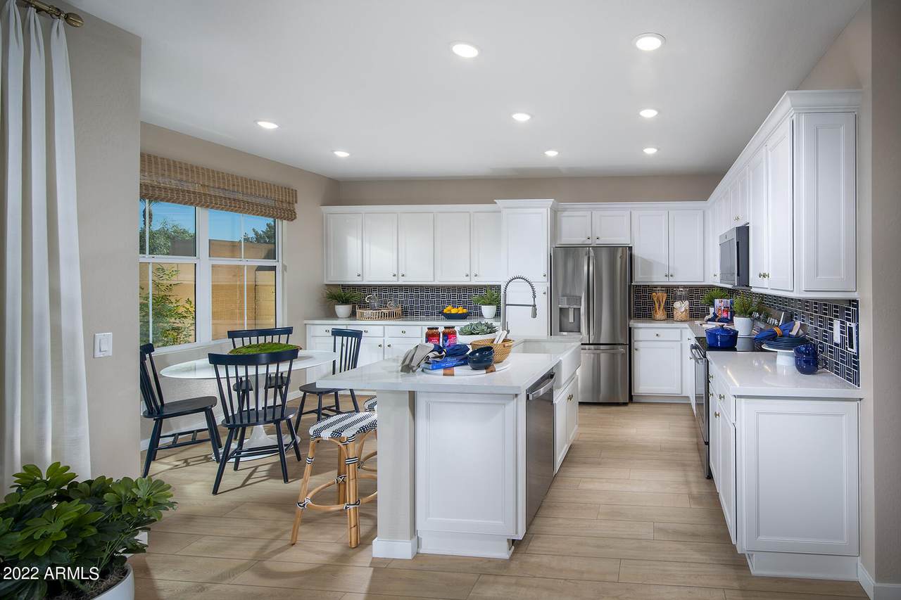 1103 Diamondback Drive - Photo 1