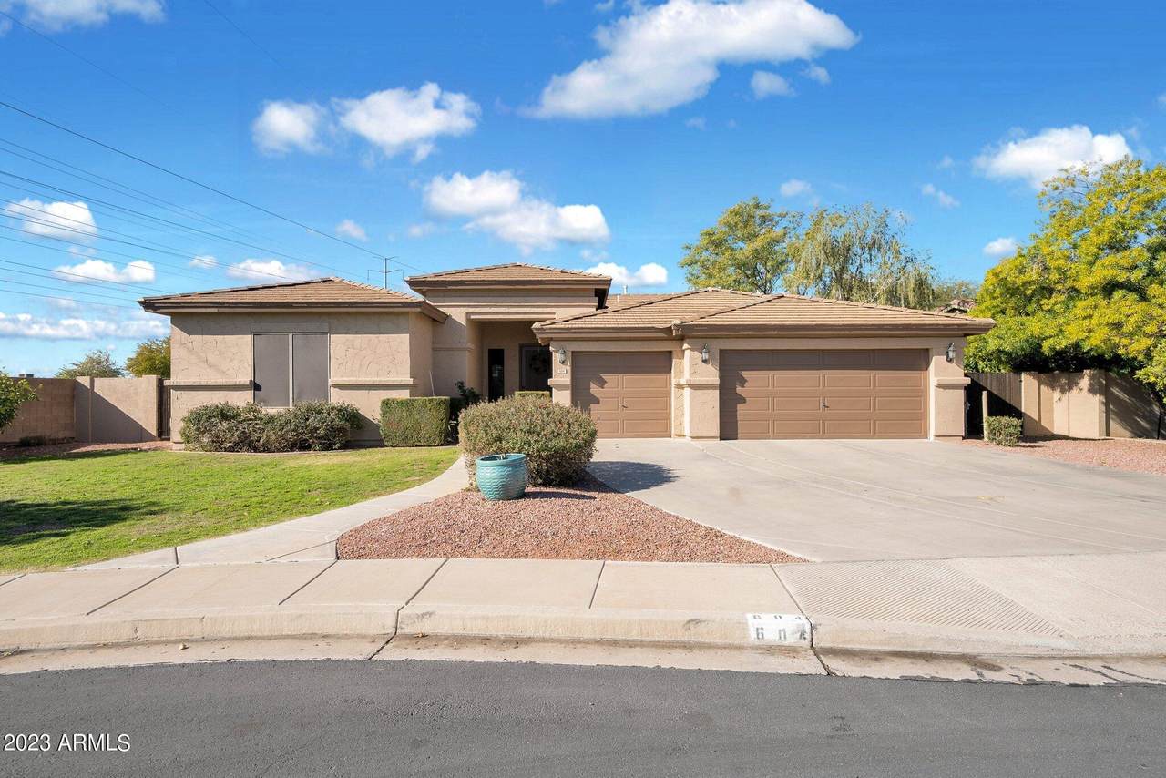 604 Reseda Circle - Photo 1