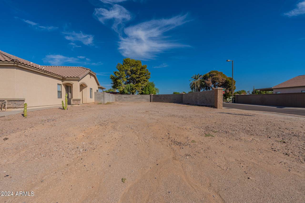 1157 6TH Street - Photo 1