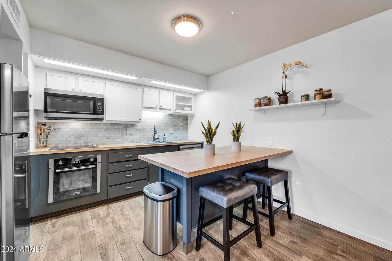 13216 98TH Avenue - Photo 1
