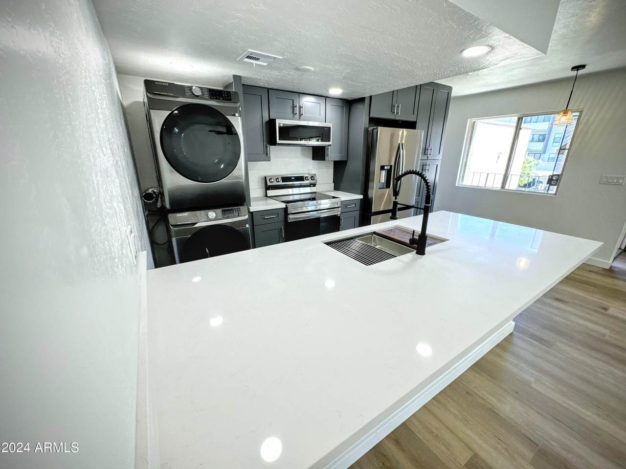2228 Campbell Avenue - Photo 1