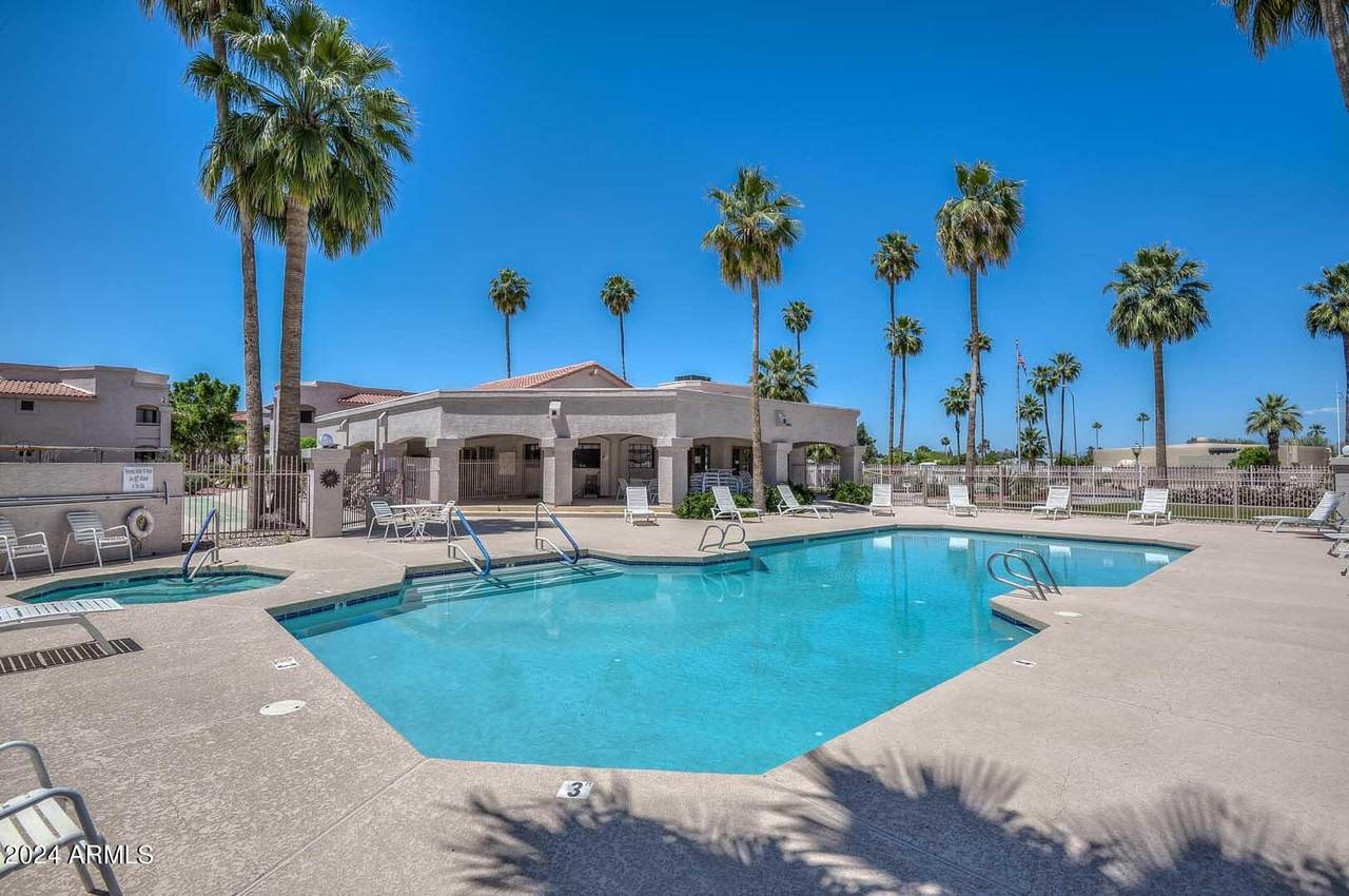 9151 Greenway Road - Photo 1