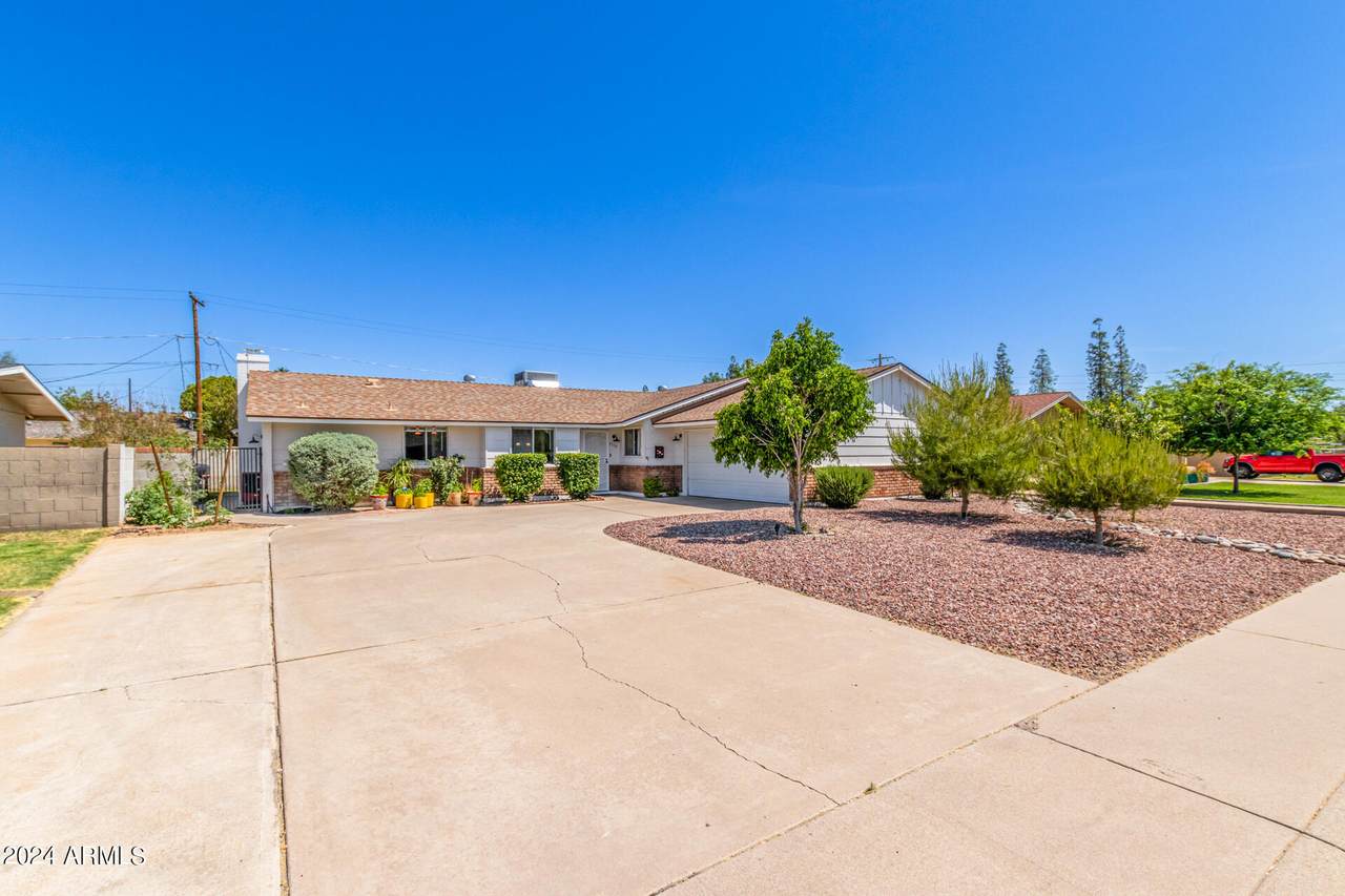 3116 Augusta Avenue - Photo 1