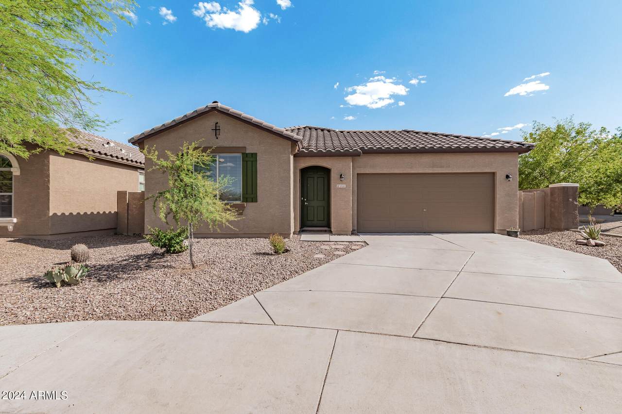 1533 Jardin Place - Photo 1