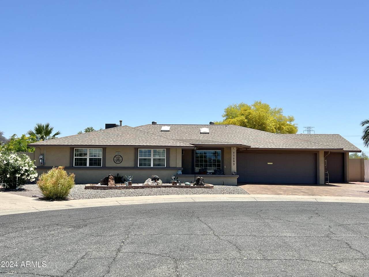 11093 Frontier Drive - Photo 1