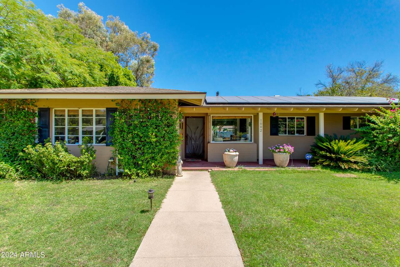 1002 Solano Drive - Photo 1