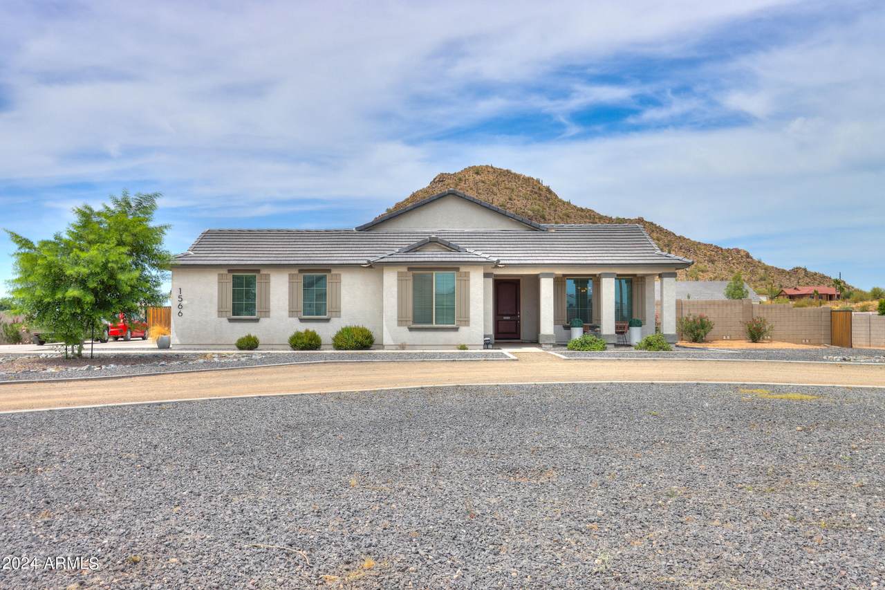 1566 Gail Road - Photo 1