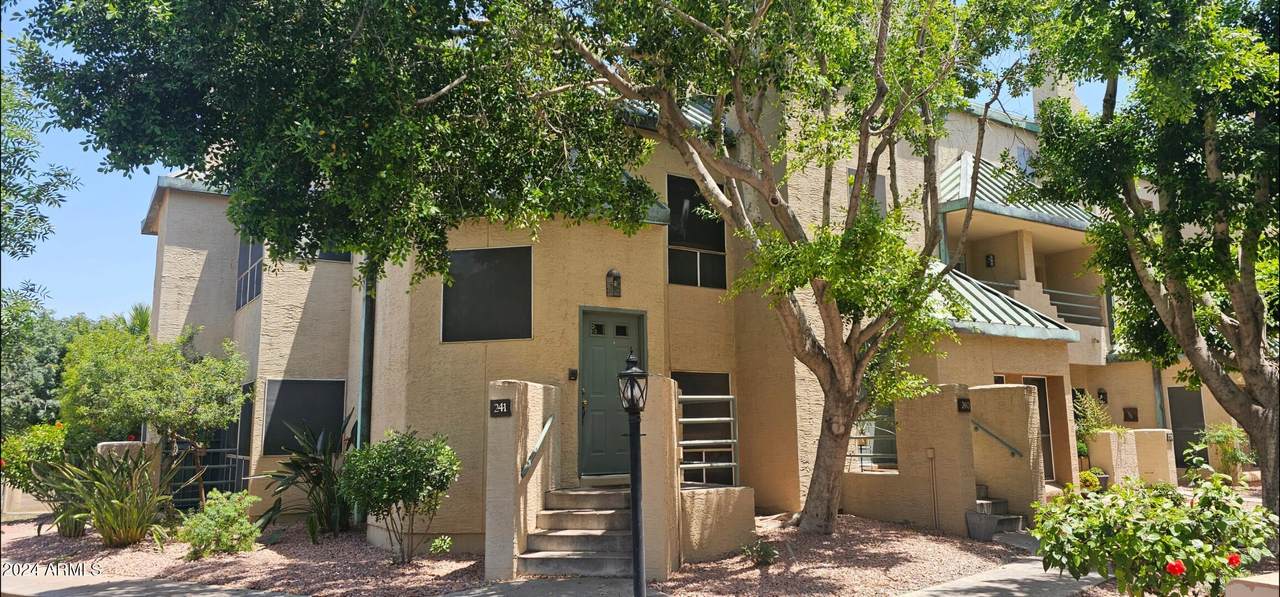 101 7TH Street - Photo 1