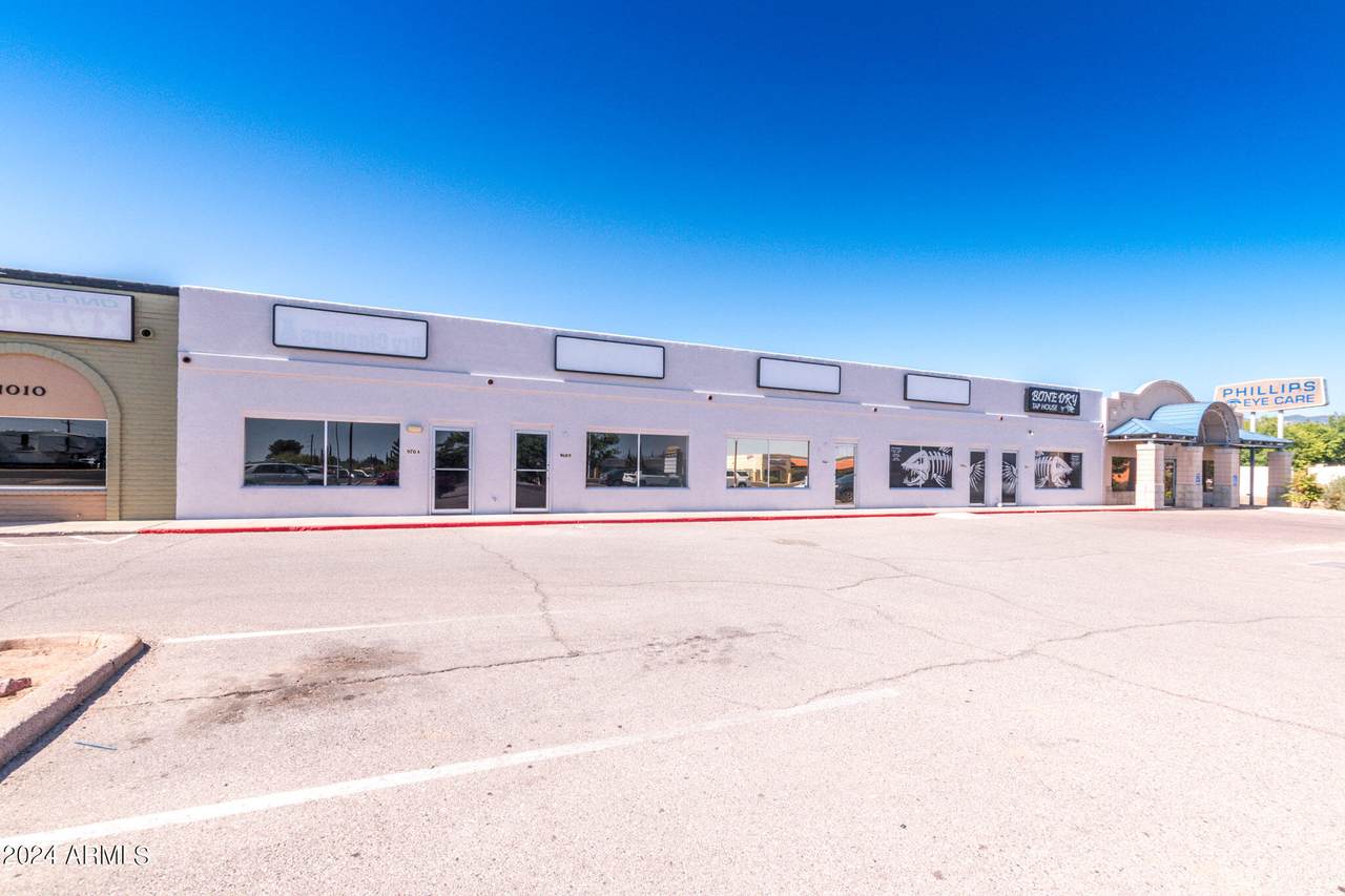 970 Fry Boulevard - Photo 1