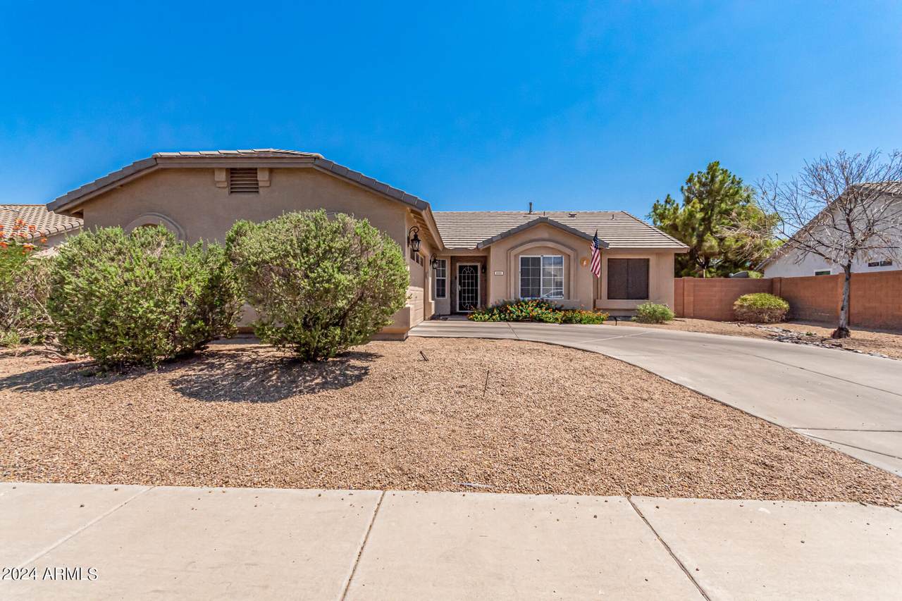 1021 Ian Drive - Photo 1