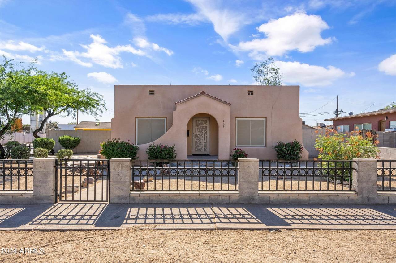 437 18th Drive - Photo 1