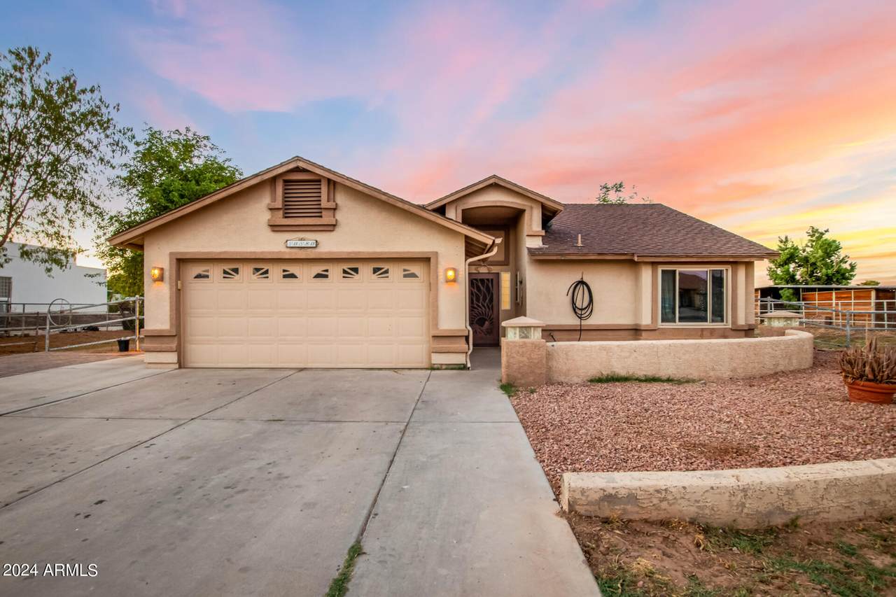 10580 San Miguel Avenue - Photo 1