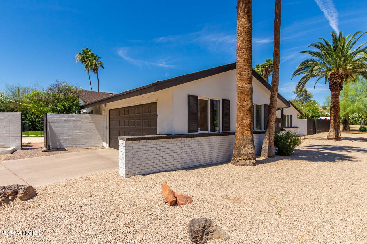 2326 Montebello Avenue - Photo 1