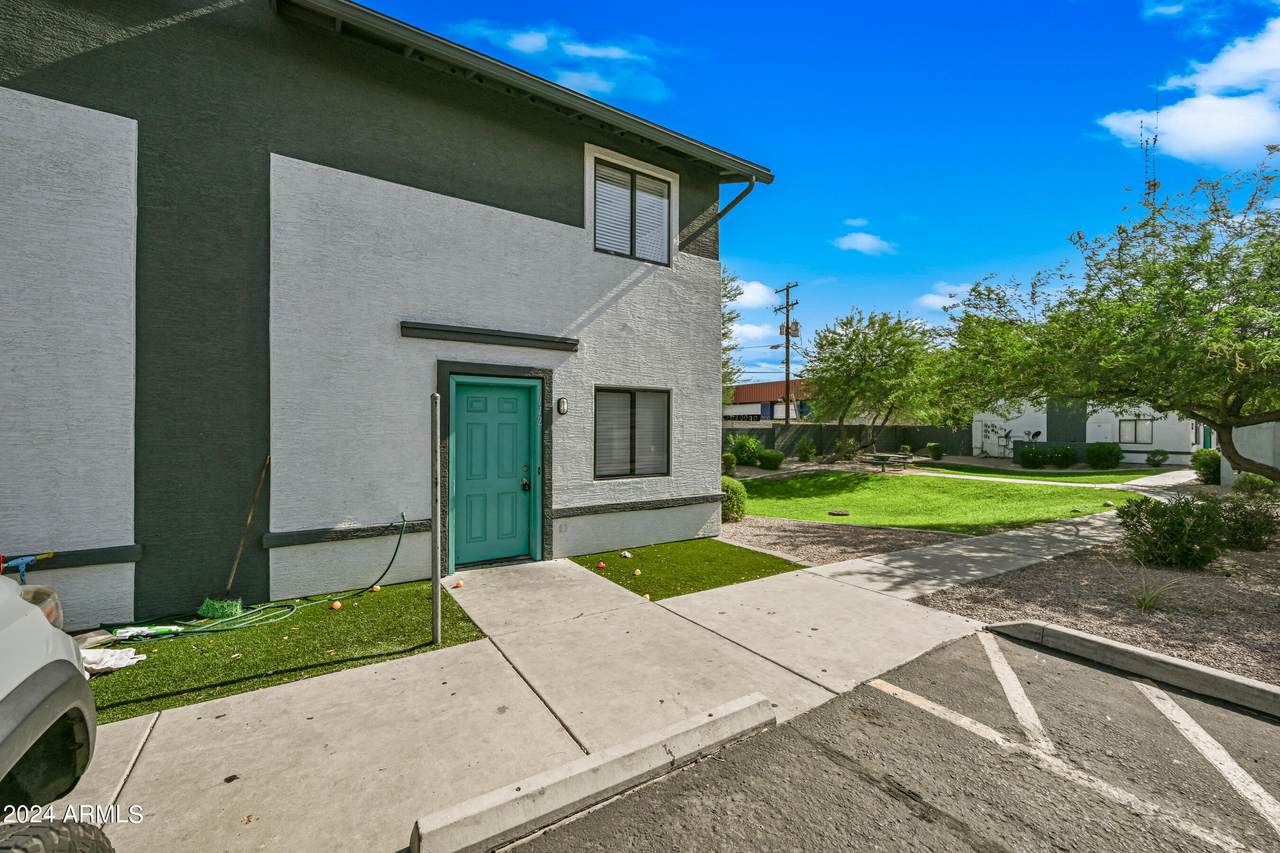 5010 22ND Avenue - Photo 1