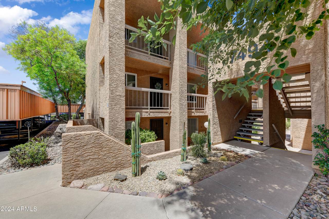 7494 Earll Drive - Photo 1