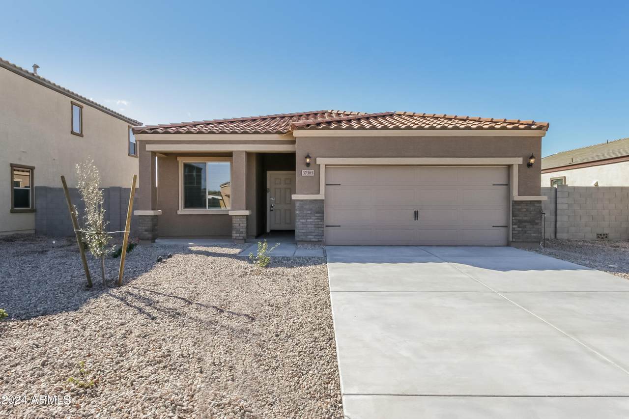 37385 Prado Street - Photo 1