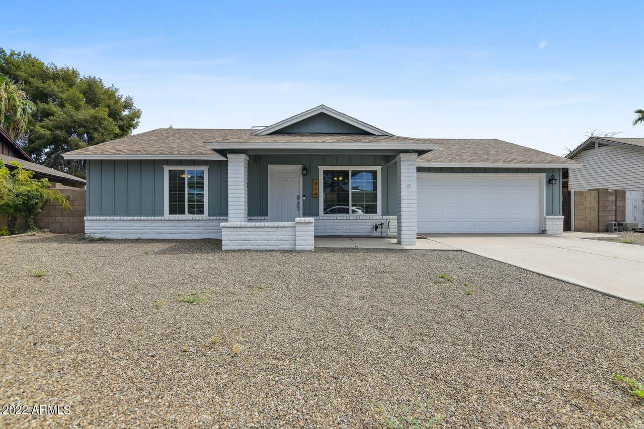 314 Moore Avenue - Photo 1