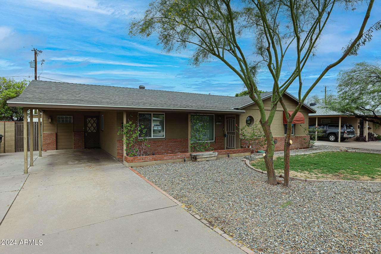 1005 Cavalier Drive - Photo 1