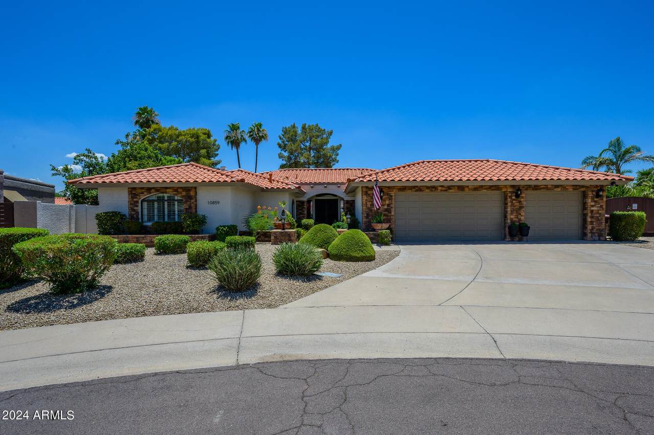 10859 Tierra Drive - Photo 1