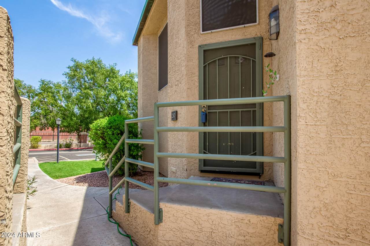 101 7th Street - Photo 1