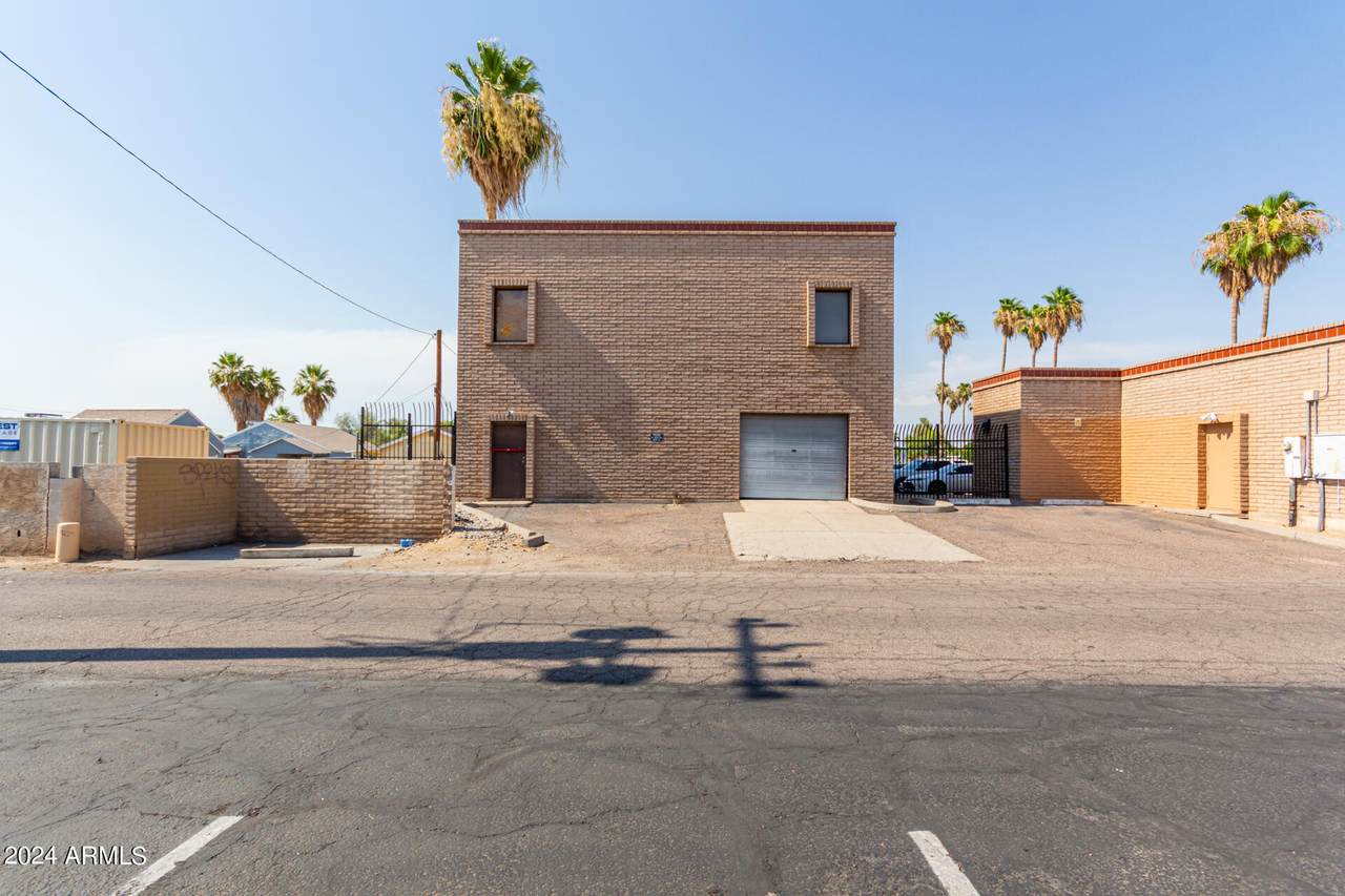 7122 59TH Avenue - Photo 1