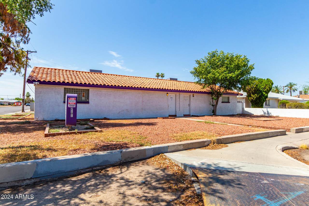 2101 Bethany Home Road - Photo 1