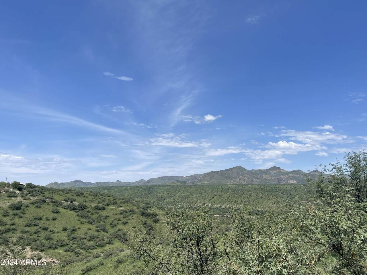 https://bt-photos.global.ssl.fastly.net/armls/1280_boomver_1_6739993-2.jpg