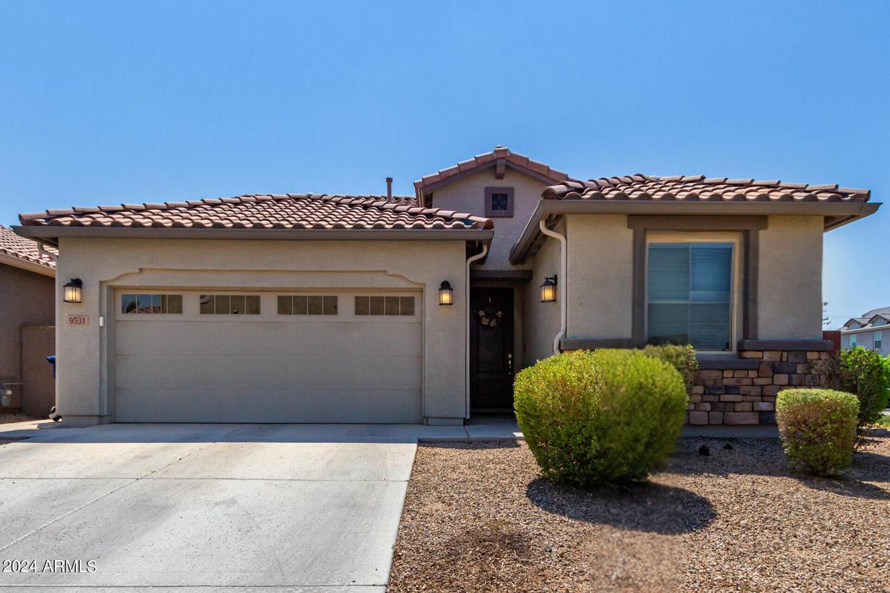9531 Tupelo Avenue - Photo 1